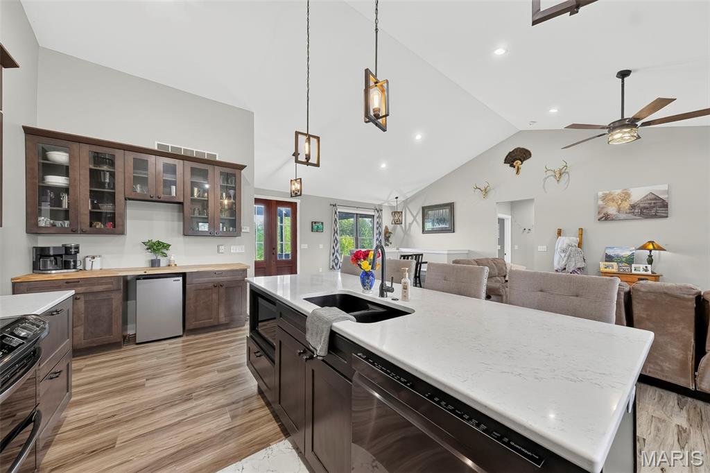 1010 Highway Uu Property Photo 11