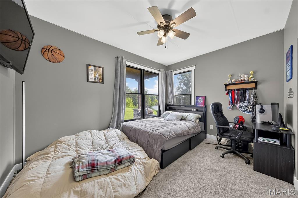 1010 Highway Uu Property Photo 42