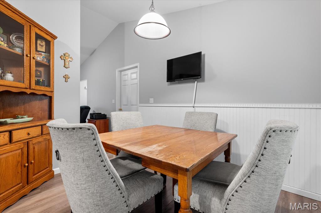 1053 Wrigley Circle Property Photo 8