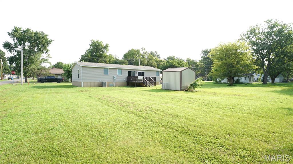 310 4th St Property Photo 7