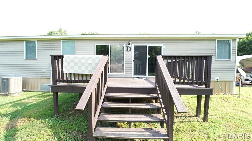 310 4th St Property Photo 9