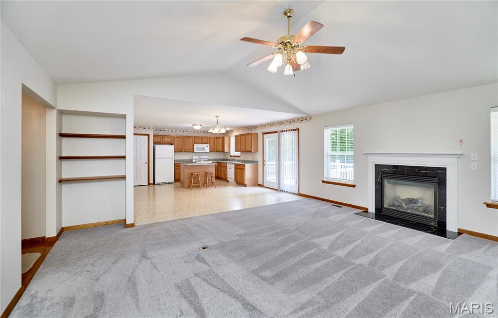 25 Spanish Oak Court Property Photo 4