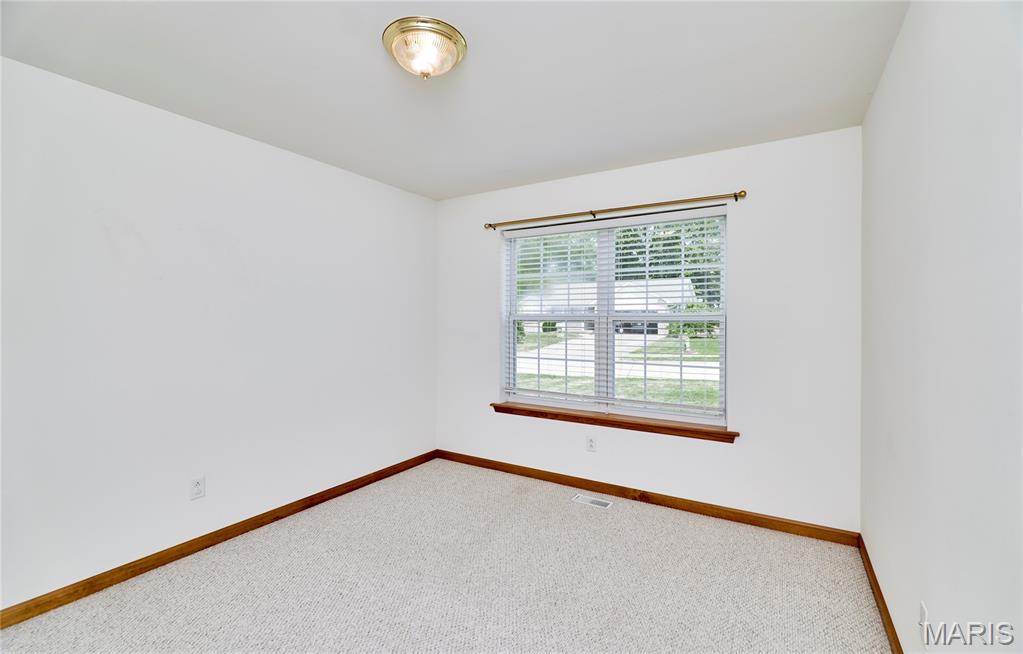 25 Spanish Oak Court Property Photo 8