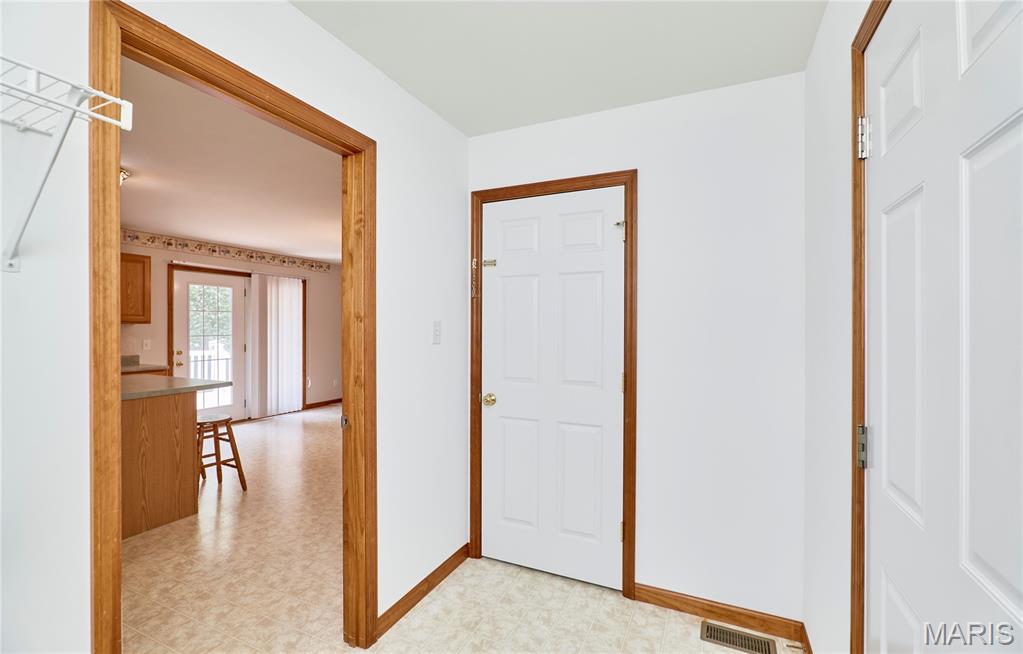 25 Spanish Oak Court Property Photo 18