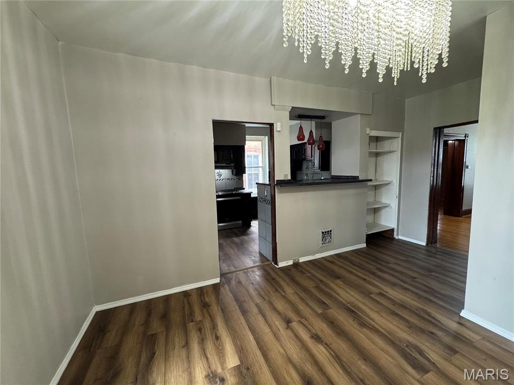 4121 S Compton Avenue Property Photo 6