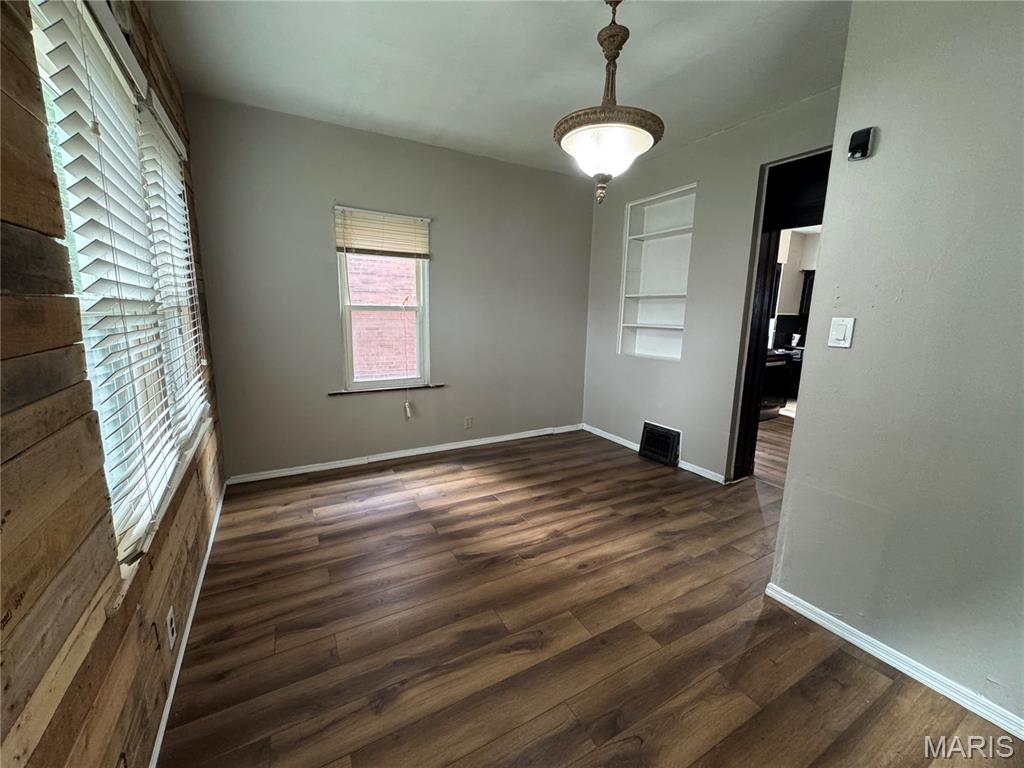 4121 S Compton Avenue Property Photo 7