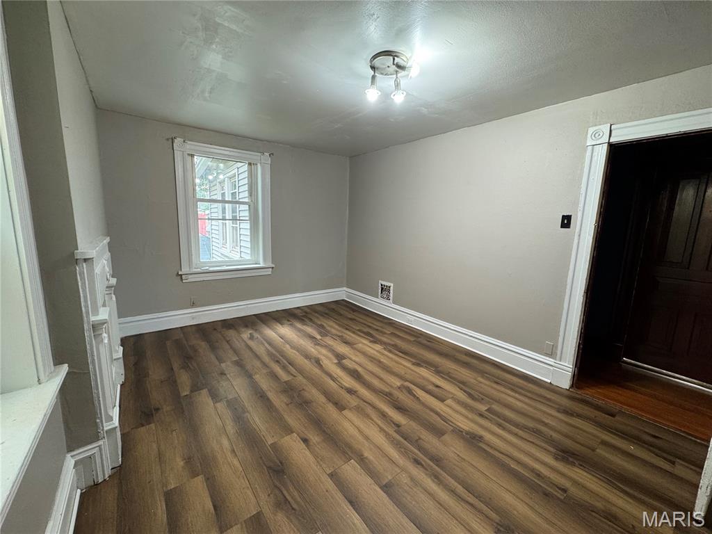 4121 S Compton Avenue Property Photo 11