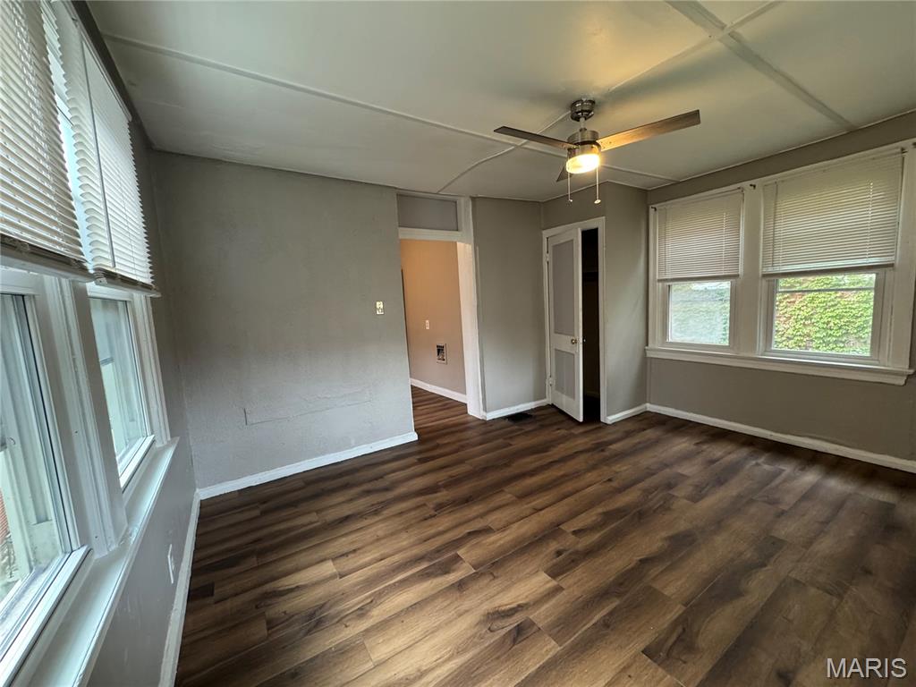 4121 S Compton Avenue Property Photo 16