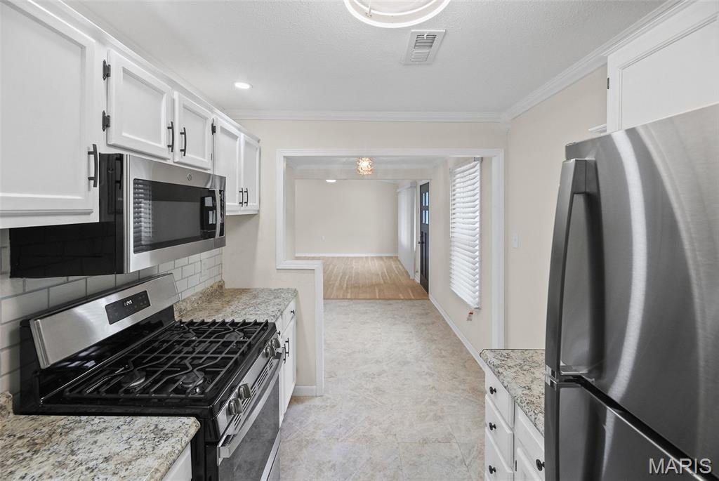 140 Saint Thomas Lane Property Photo 11