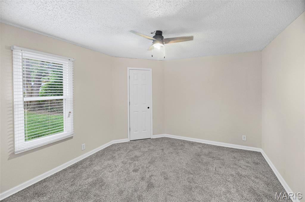 140 Saint Thomas Lane Property Photo 23