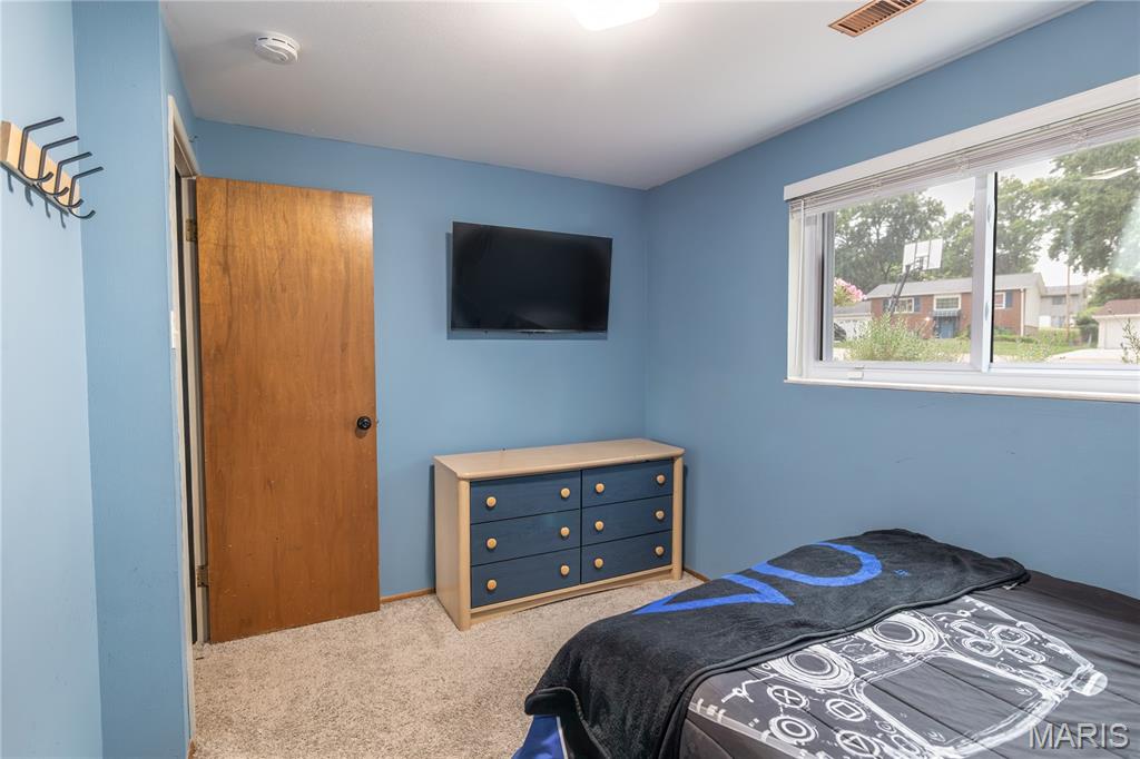 28 Lori Circle Property Photo 23