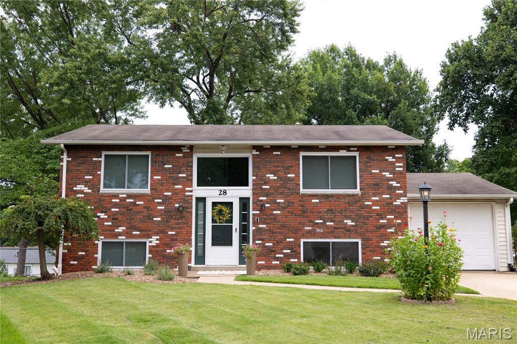 28 Lori Circle Property Photo 34