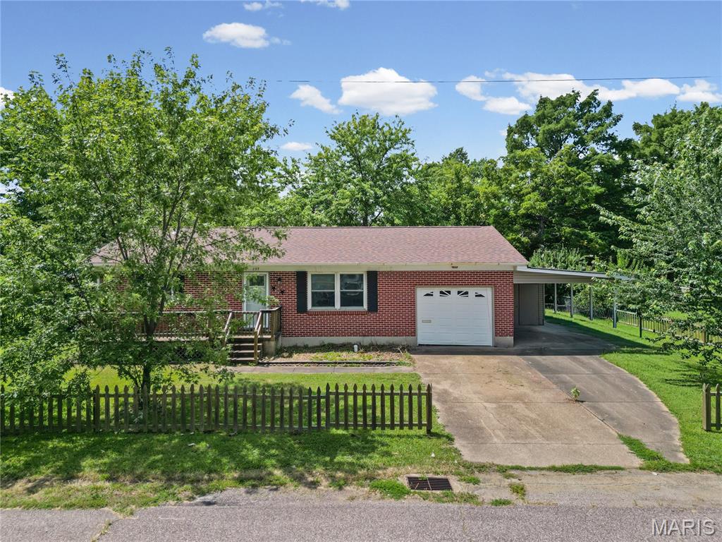237 Jackson Street Property Photo 3