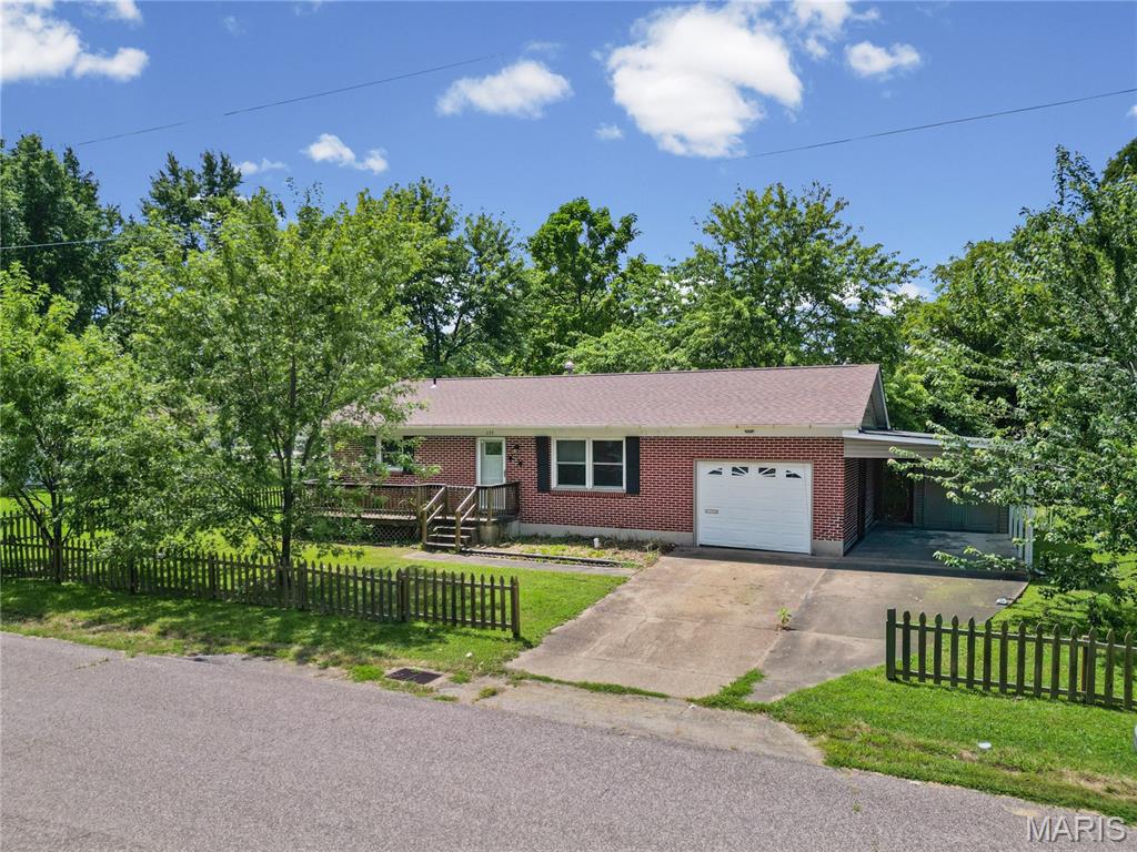 237 Jackson Street Property Photo 4