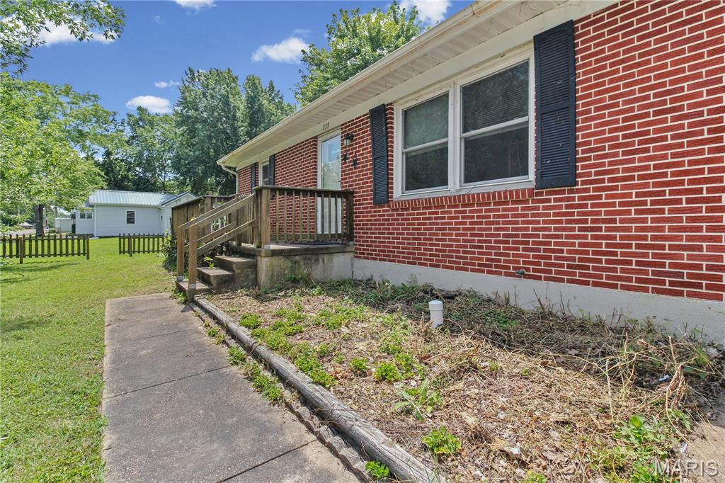 237 Jackson Street Property Photo 25