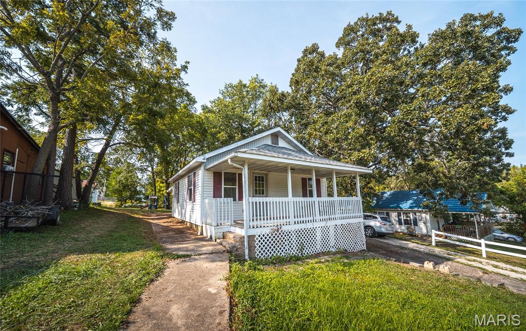 205 9th Street Property Photo 1