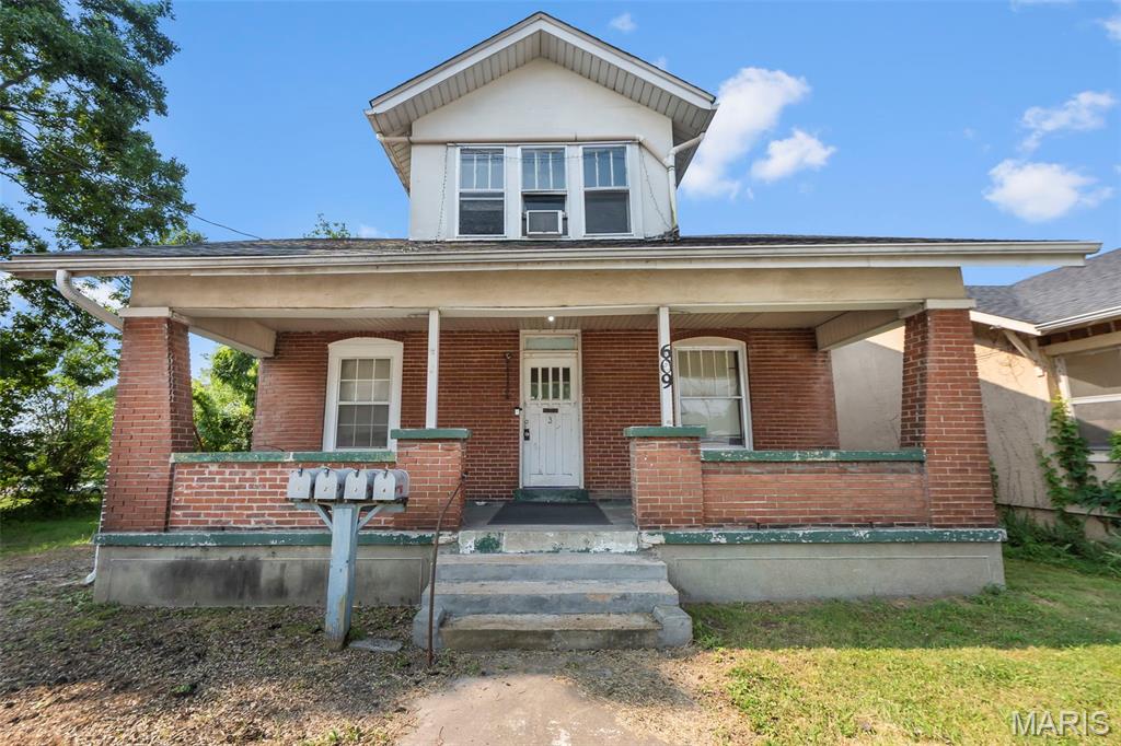 609 Themis Street Property Photo 1