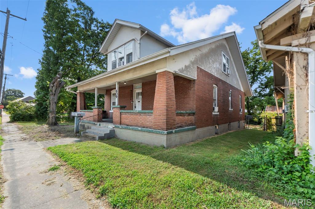 609 Themis Street Property Photo 3