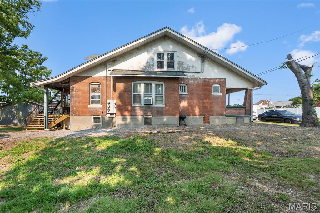 609 Themis Street Property Photo 5