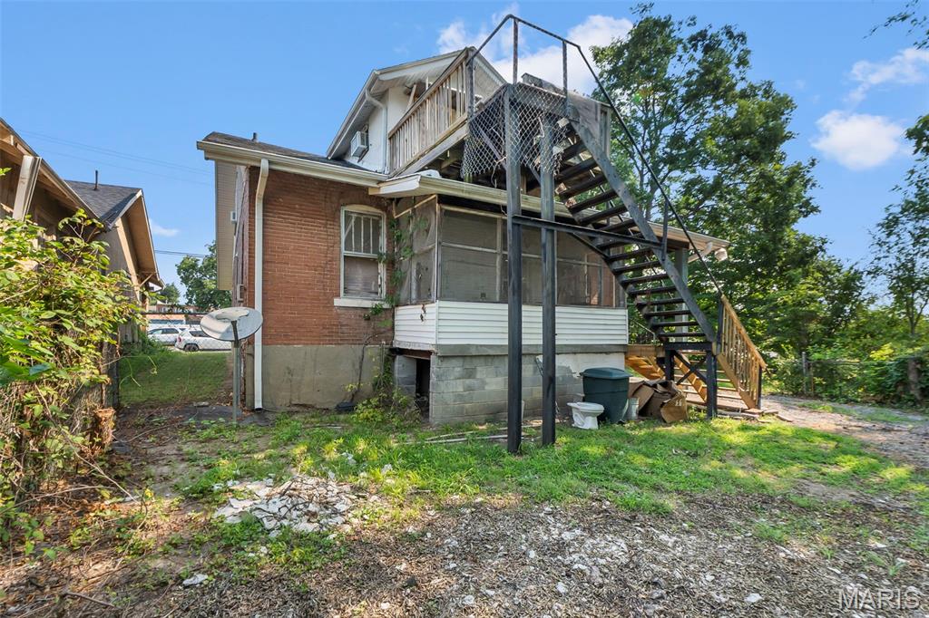 609 Themis Street Property Photo 8
