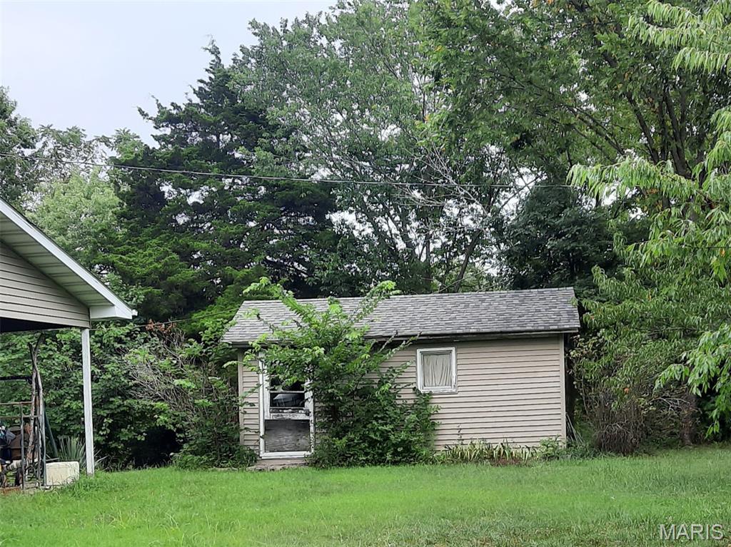 57 E West Road Property Photo 2