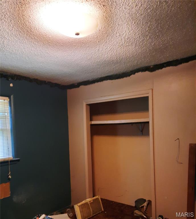 57 E West Road Property Photo 7
