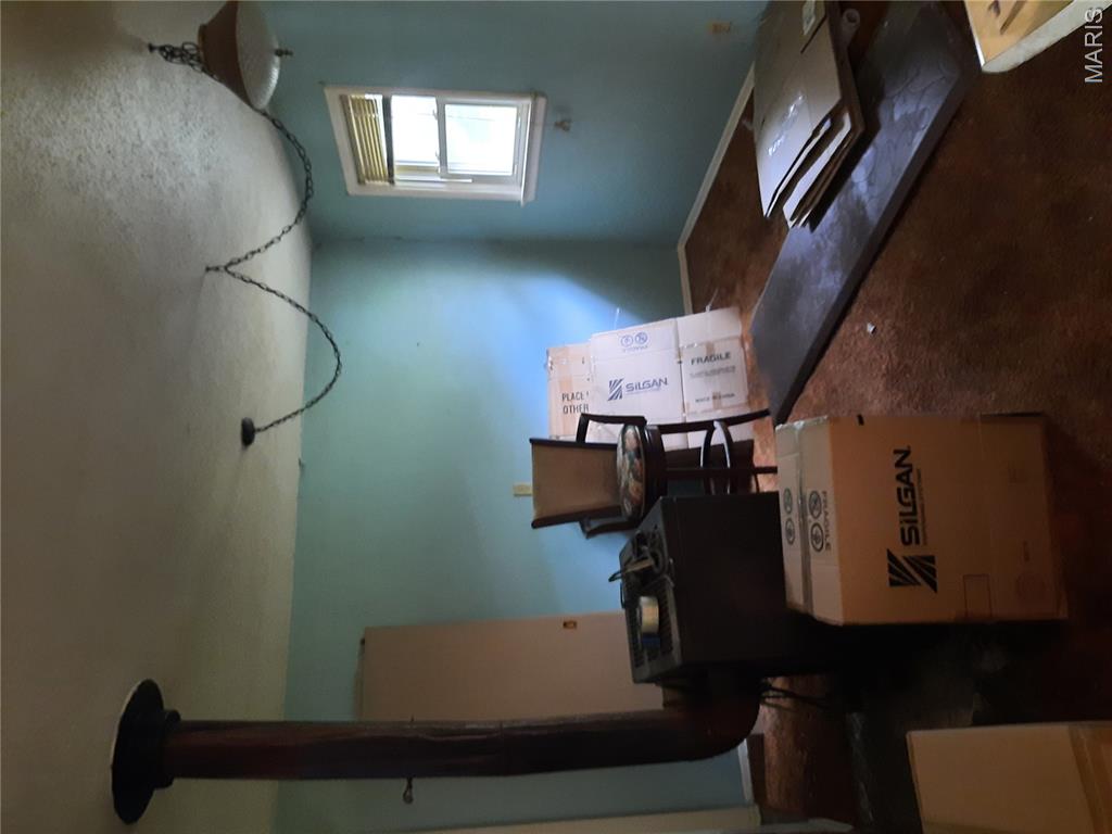 57 E West Road Property Photo 12