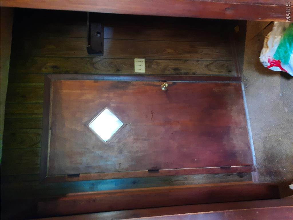 57 E West Road Property Photo 15