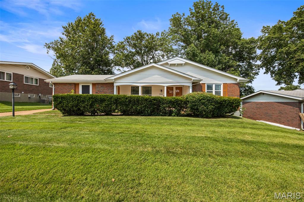3985 Fairway Drive Property Photo 1