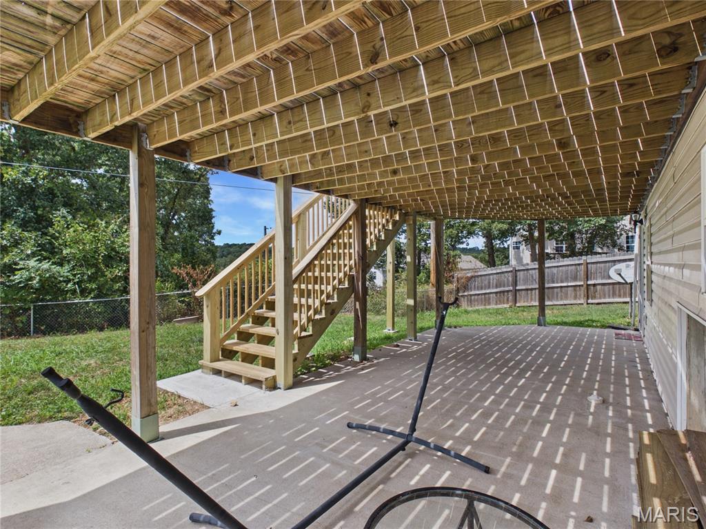 15505 Top Drive Property Photo 15