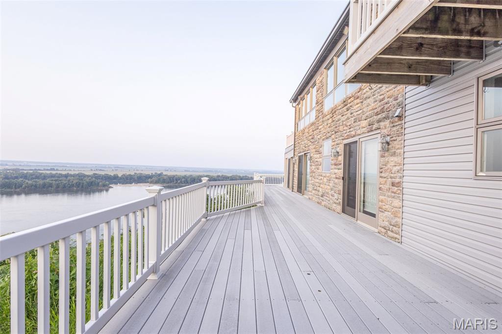 4 River Hills Road Property Photo 10