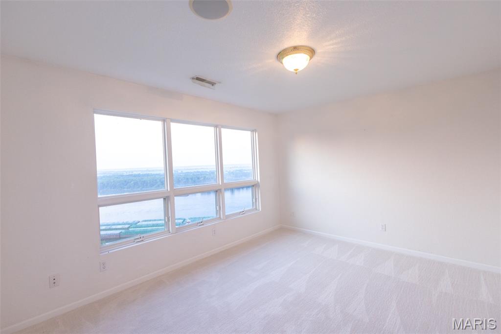 4 River Hills Road Property Photo 40