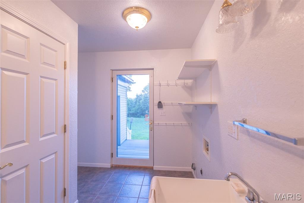 4 River Hills Road Property Photo 51