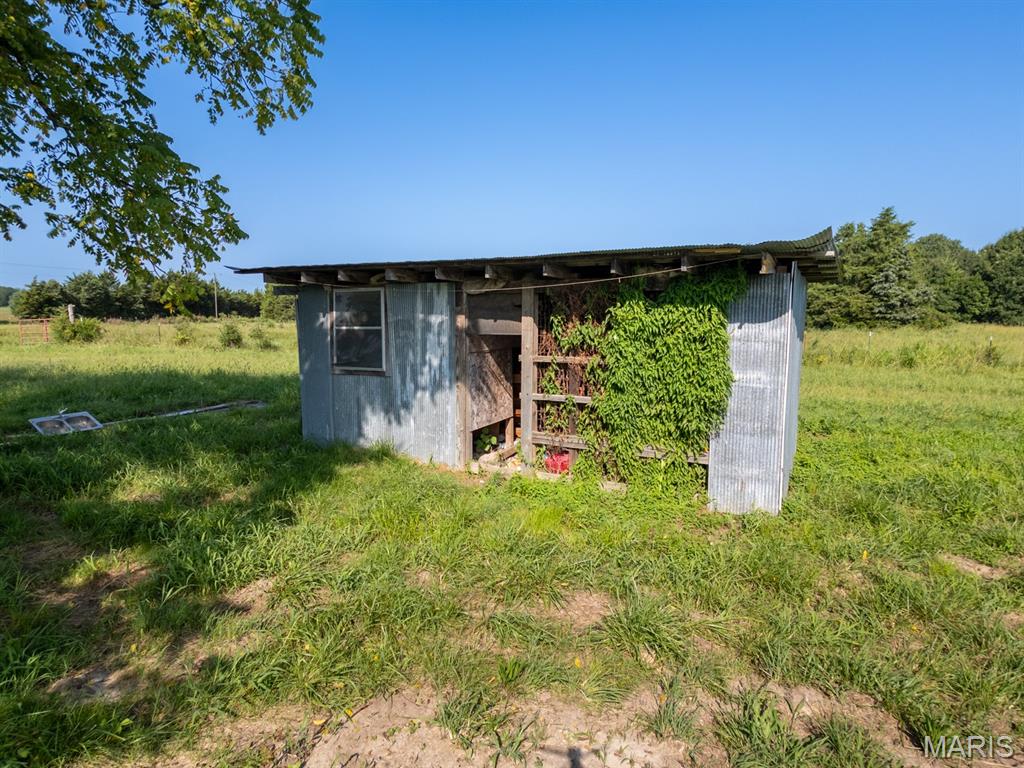 22307 County Road 450 Property Photo 28