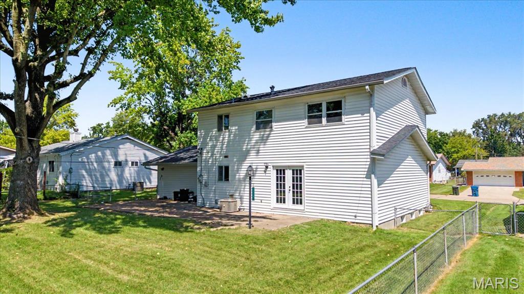 750 Lamplight Lane Property Photo 3