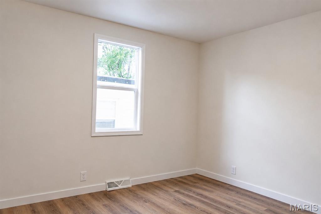 909 Valentine Street Property Photo 12