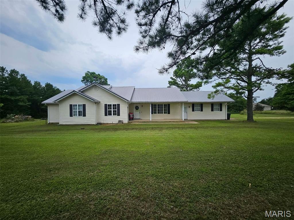 16210 Walnut Drive Property Photo 1