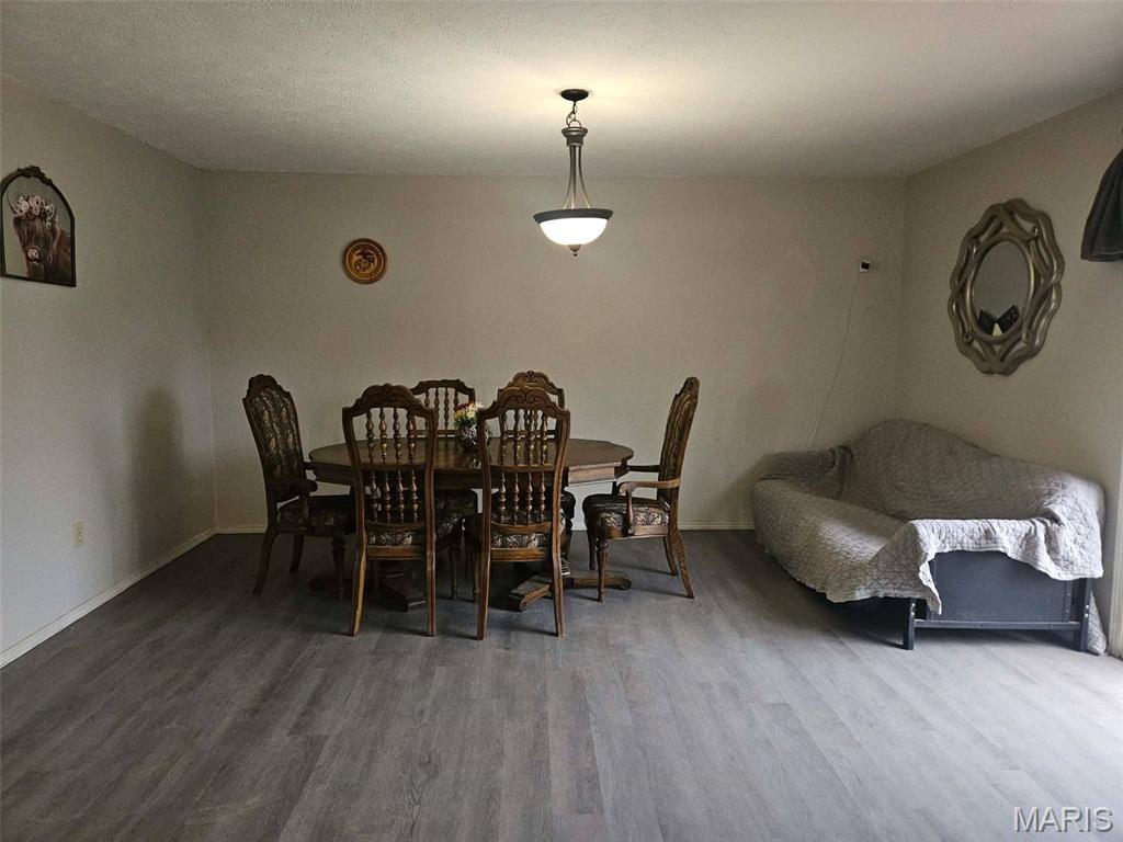 16210 Walnut Drive Property Photo 4