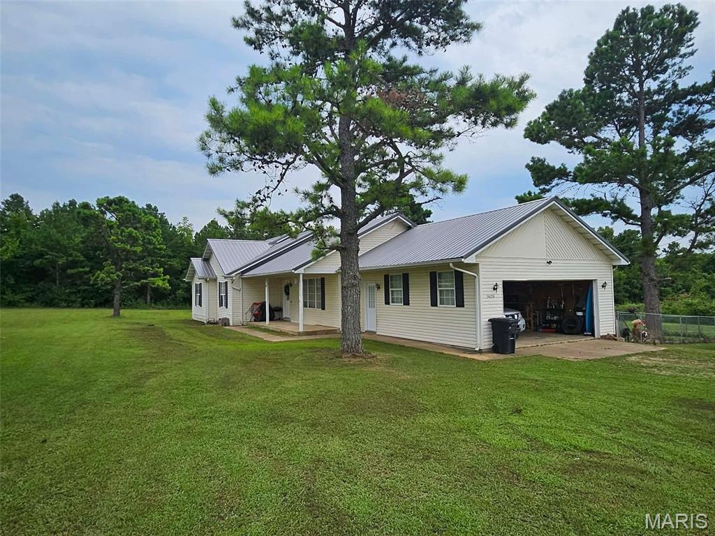 16210 Walnut Drive Property Photo 16