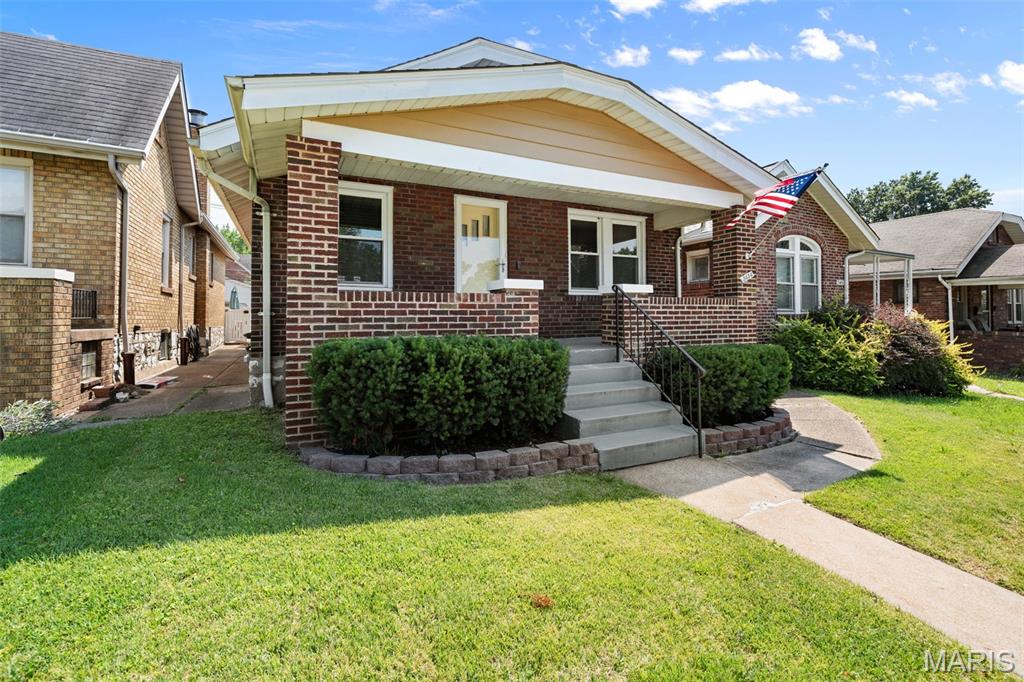 5454 Pernod Avenue Property Photo 2