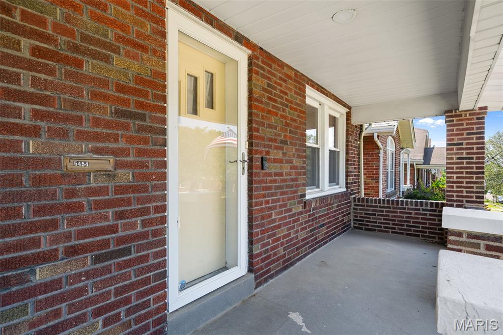 5454 Pernod Avenue Property Photo 4