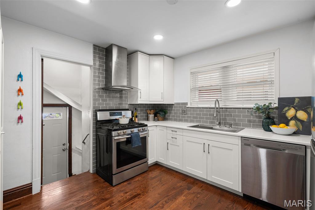 5454 Pernod Avenue Property Photo 10