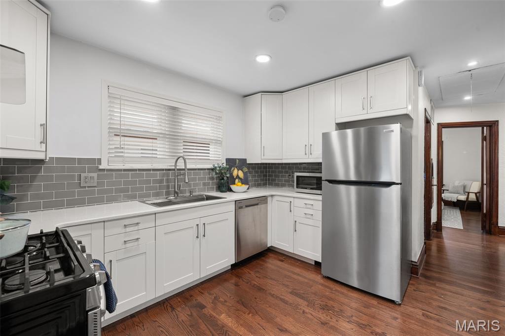 5454 Pernod Avenue Property Photo 11