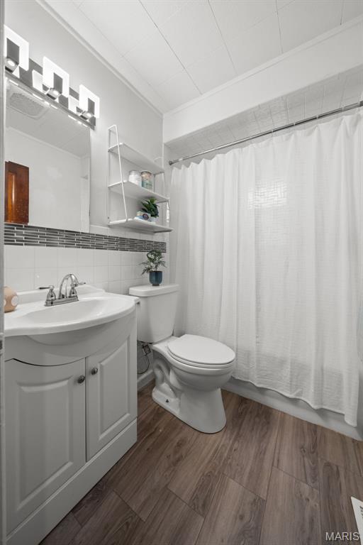 5454 Pernod Avenue Property Photo 17