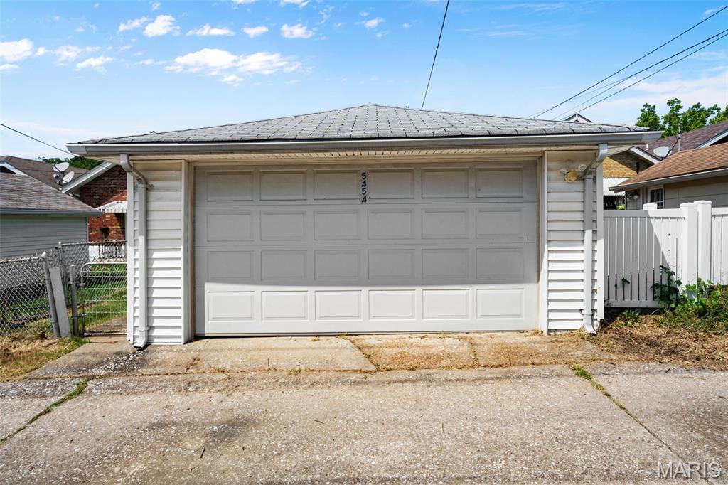 5454 Pernod Avenue Property Photo 25