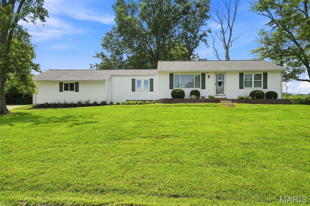 5116 Kempf Drive Property Photo 1