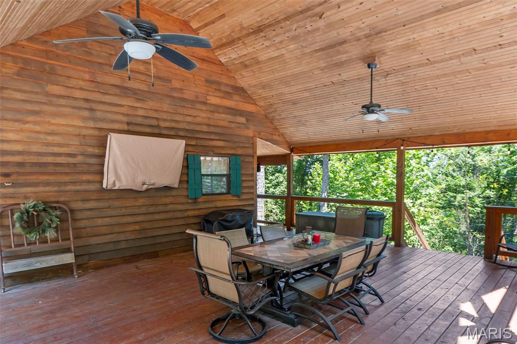 32 Riverview Property Photo 5