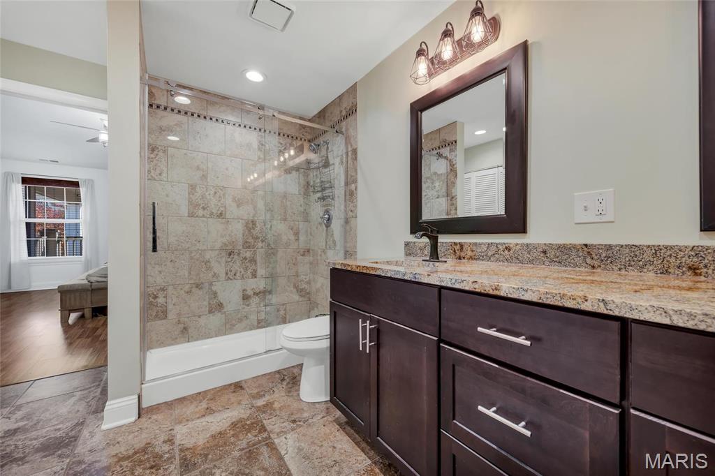 534 Oak Ridge Trails Court Property Photo 22