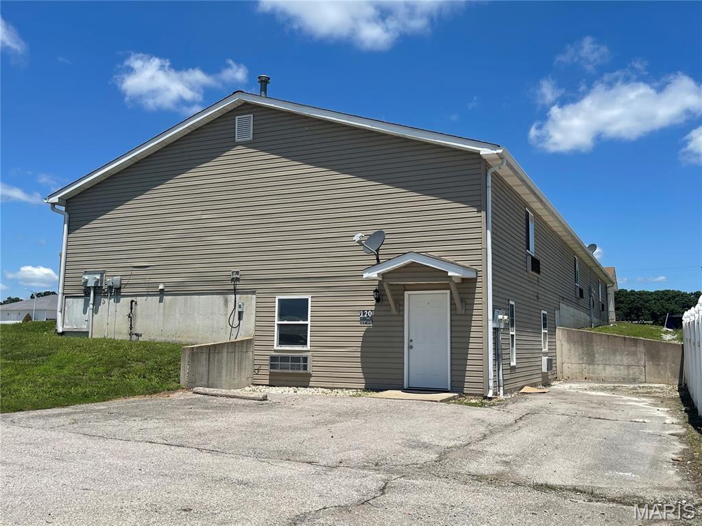 120 E Avenue Apt A Property Photo 4