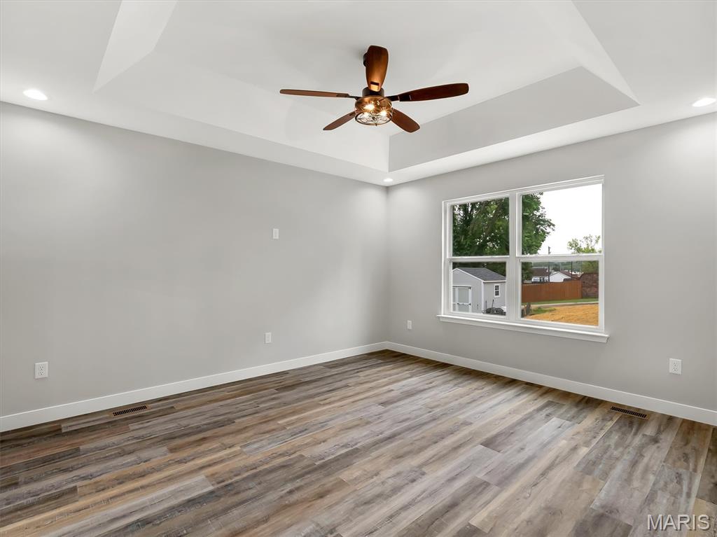 112 E Franklin Street Property Photo 18